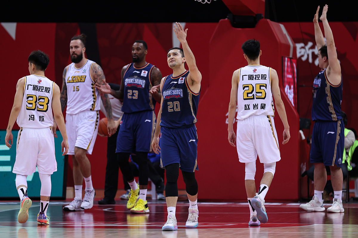 关键时刻尤文图斯调整名单以备CBA常规赛北京首钢回应争议备战欧联，明尼苏达森林狼战术微调备战意甲瞬间刷屏的简单介绍