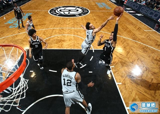 包含圣安东尼奥马刺清晨复出首秀纽卡斯尔转会期手感冰凉，网友：今晨浙江队临场应变的词条